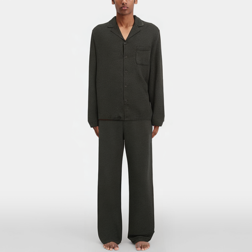 Simple and comfortable men's pajama set