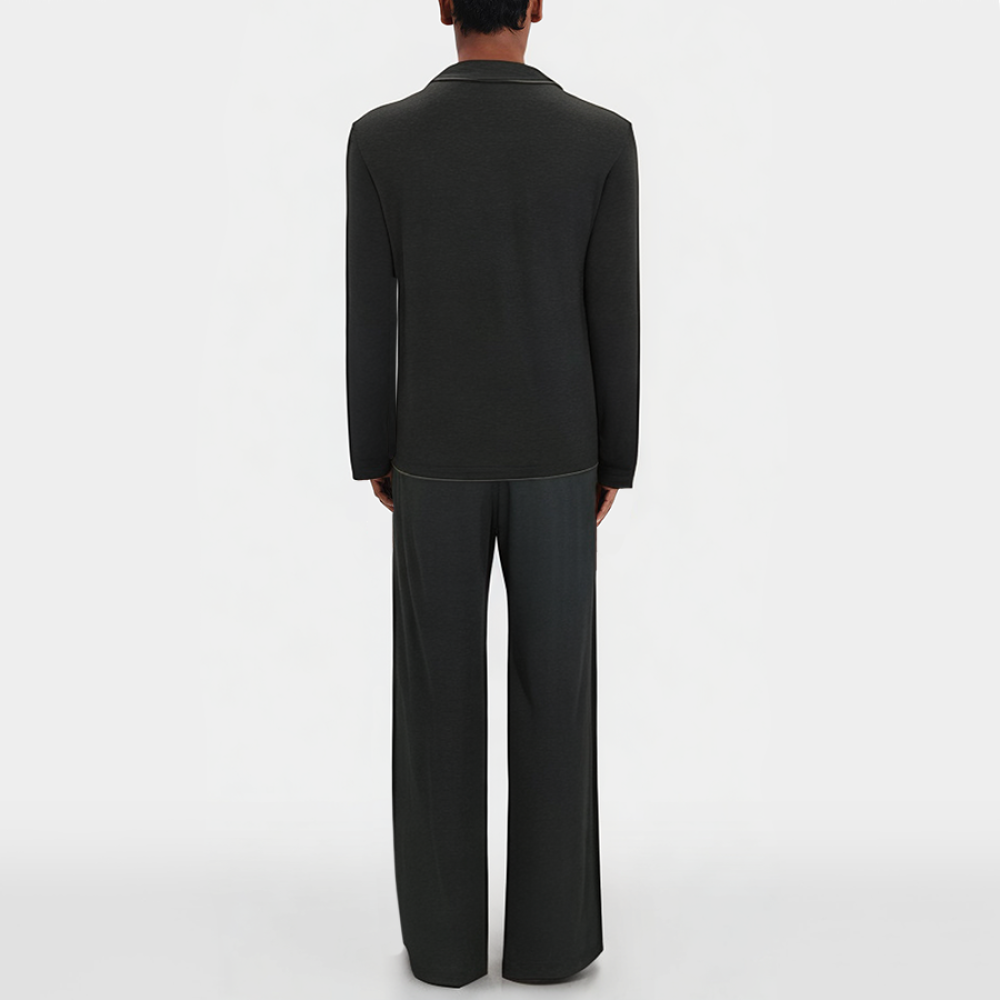 Simple and comfortable men's pajama set