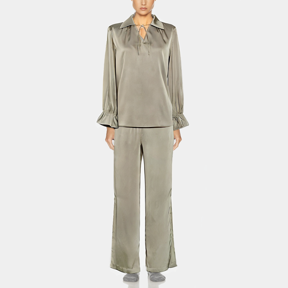 Lightweight satin breathable women's pajamas set